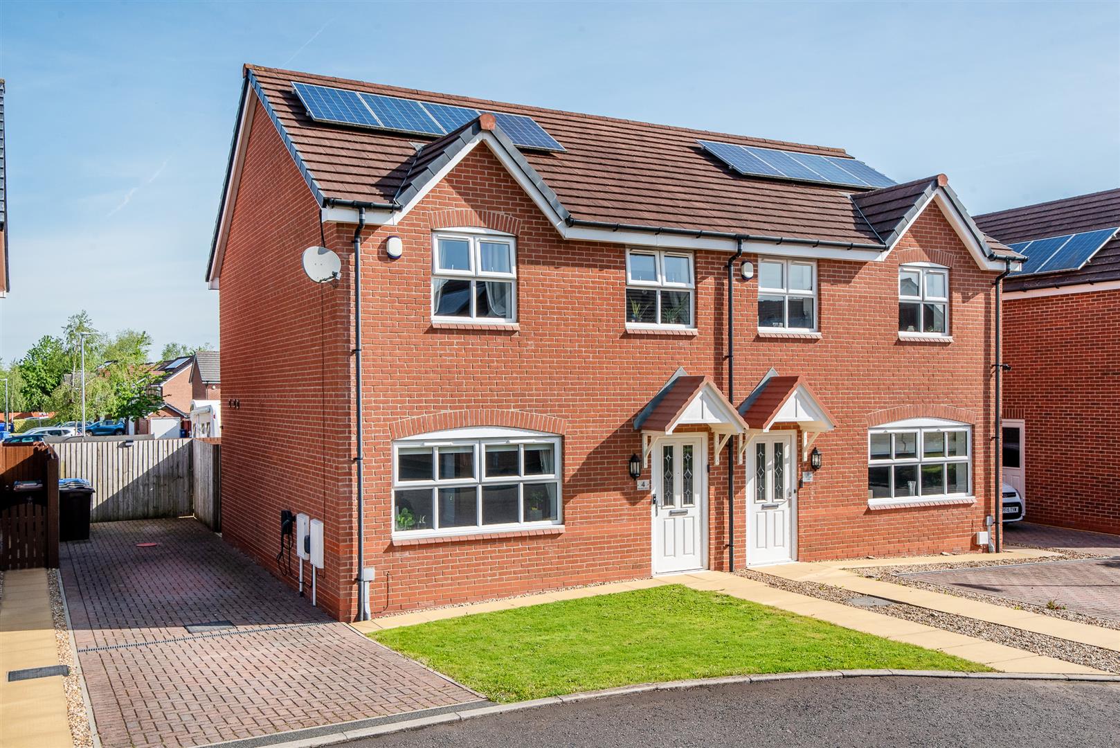 3 bed property in Rectory Drive, Chorley